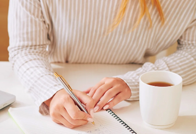 Why Are Women Embracing Daily Affirmations?